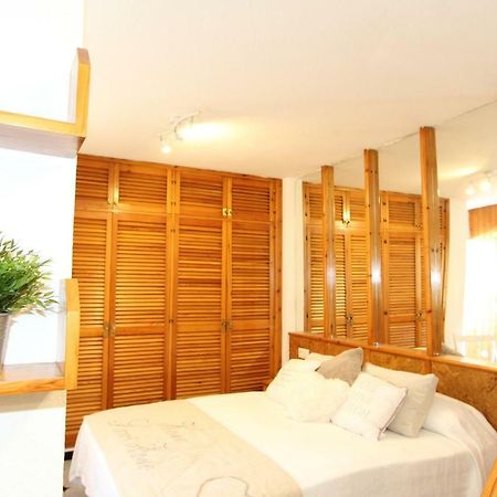 Viviendavelarde Apartment Malaga Exterior photo