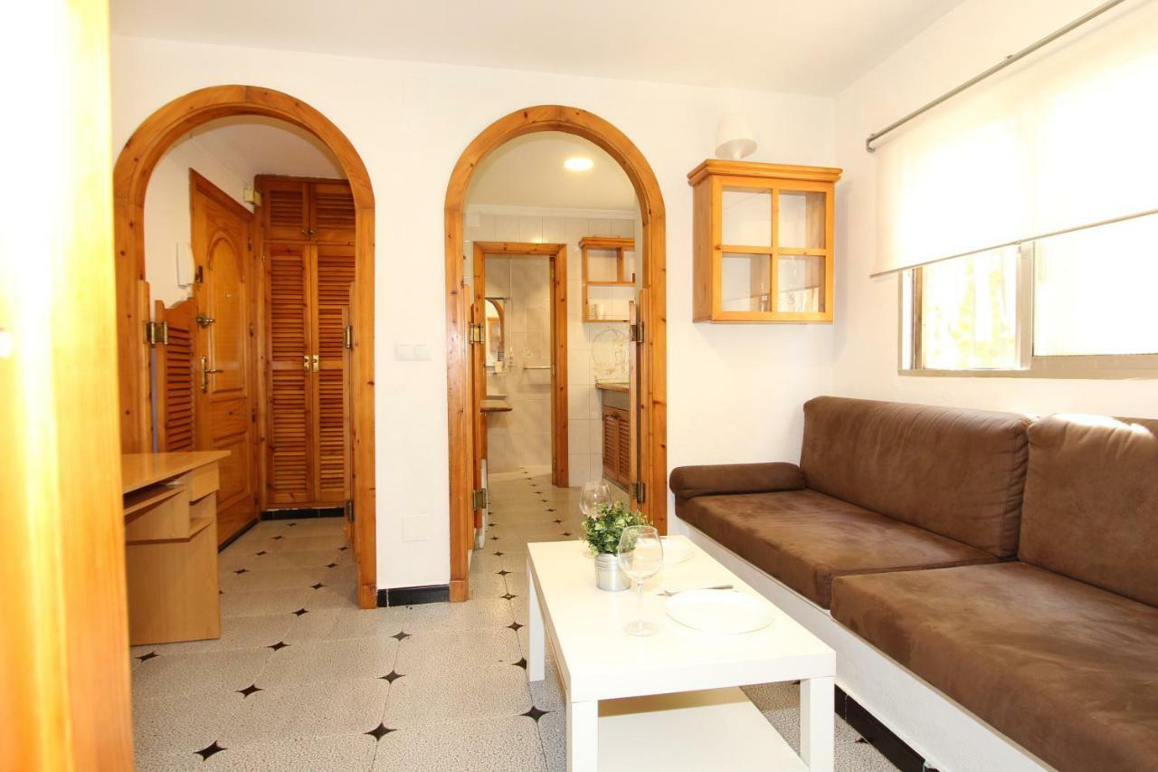 Viviendavelarde Apartment Malaga Exterior photo